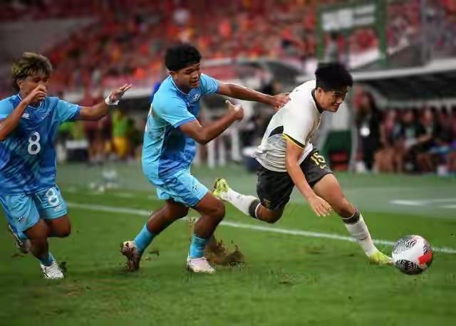 kaiyun 官网-U23亚预赛|中澳之战首发出炉:彭啸亮相,中国队532打防反